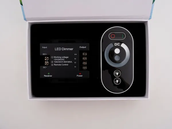 Контроллер одноцветный с пультом Т3 RF 30A (3*10А)  сенсорный ПДУ,  LEDS POWER